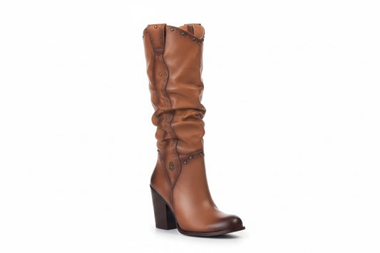 Bota Nómada de Hierro Claro